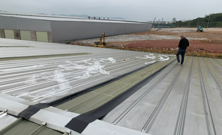 嘉鱼厂房屋面防水维修案例